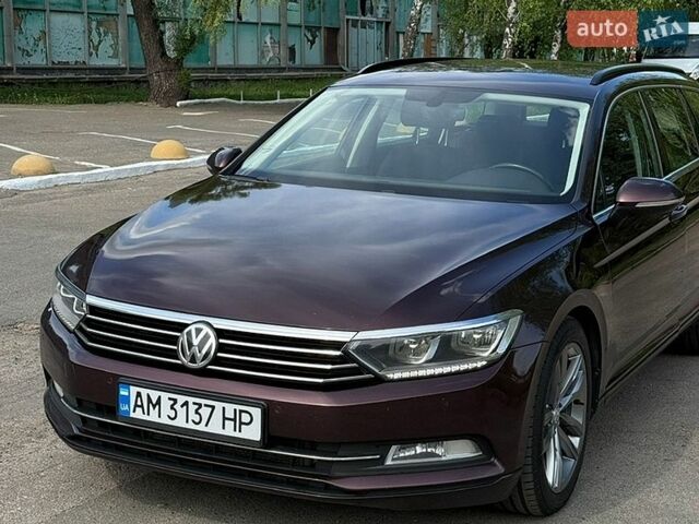 Красный Фольксваген Пассат, объемом двигателя 1.97 л и пробегом 270 тыс. км за 13800 $, фото 1 на Automoto.ua