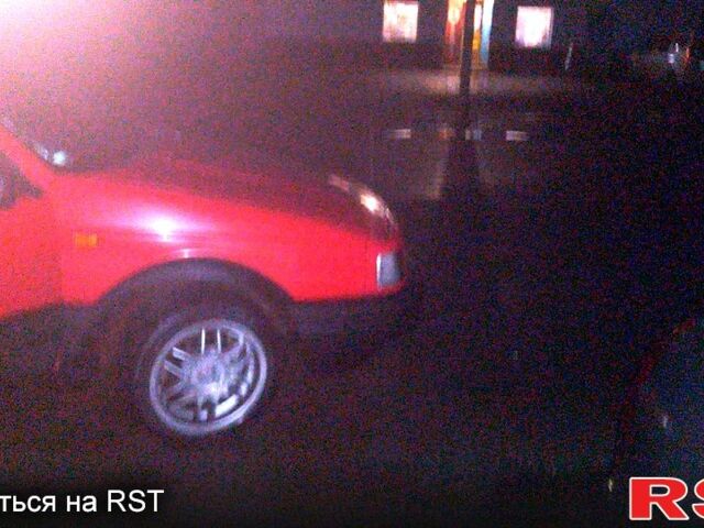 Фольксваген Пассат, объемом двигателя 1.8 л и пробегом 0 тыс. км за 1000 $, фото 1 на Automoto.ua