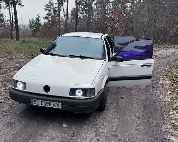 Фольксваген Пассат, об'ємом двигуна 1.8 л та пробігом 100 тис. км за 1600 $, фото 1 на Automoto.ua