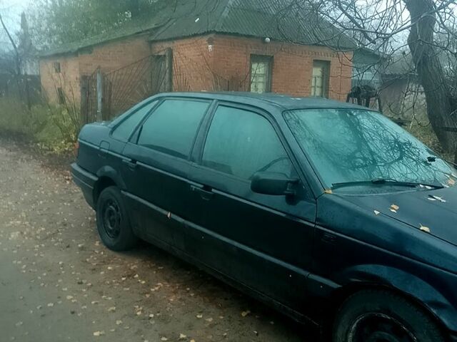 Фольксваген Пассат, объемом двигателя 1.8 л и пробегом 358 тыс. км за 1400 $, фото 1 на Automoto.ua