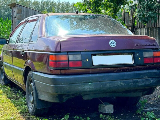Фольксваген Пассат, об'ємом двигуна 1.8 л та пробігом 0 тис. км за 1000 $, фото 1 на Automoto.ua