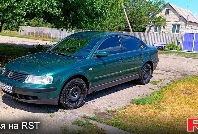 Фольксваген Пассат, объемом двигателя 1.8 л и пробегом 245 тыс. км за 4100 $, фото 1 на Automoto.ua