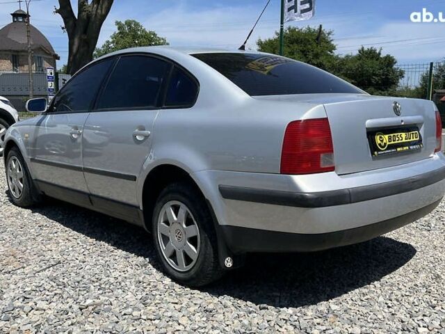 Фольксваген Пассат, объемом двигателя 1.8 л и пробегом 268 тыс. км за 4200 $, фото 1 на Automoto.ua