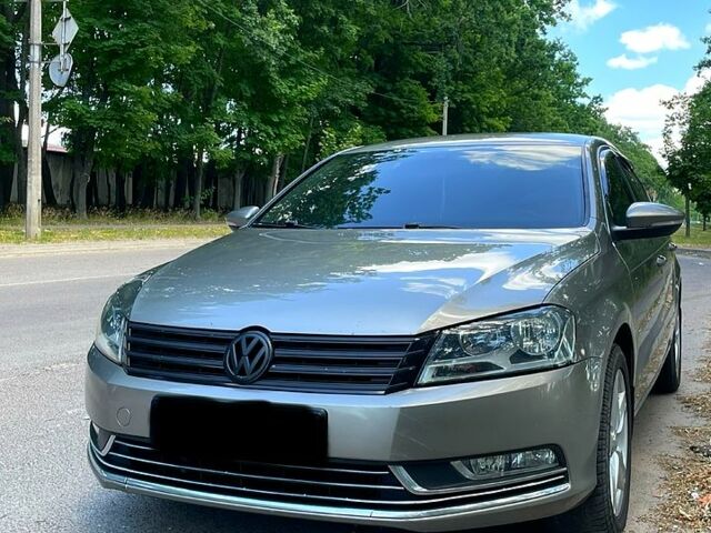 Фольксваген Пассат, объемом двигателя 2 л и пробегом 240 тыс. км за 8700 $, фото 1 на Automoto.ua