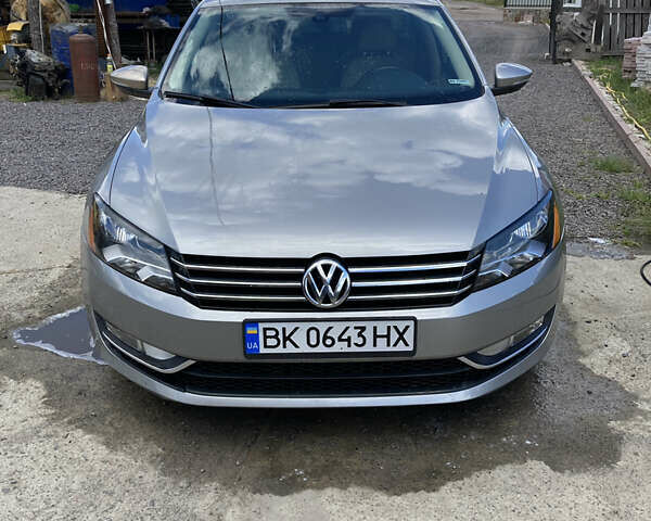 Фольксваген Пассат, объемом двигателя 2 л и пробегом 187 тыс. км за 12000 $, фото 1 на Automoto.ua