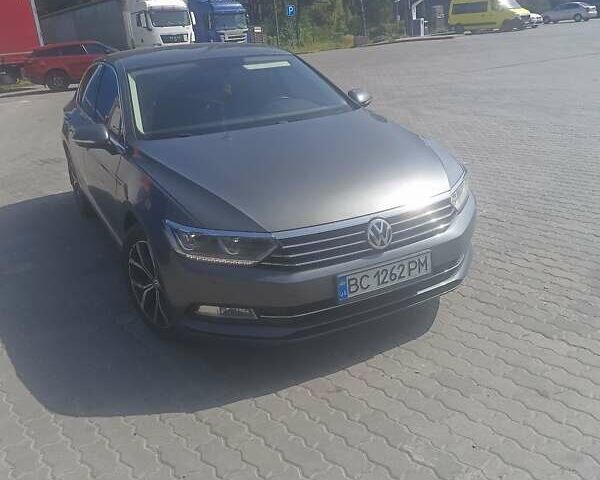 Фольксваген Пассат, объемом двигателя 1.6 л и пробегом 293 тыс. км за 13200 $, фото 1 на Automoto.ua