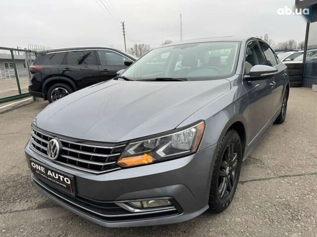 Фольксваген Пассат, объемом двигателя 1.8 л и пробегом 209 тыс. км за 12490 $, фото 1 на Automoto.ua