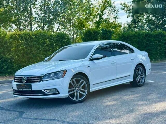 Фольксваген Пассат, объемом двигателя 1.8 л и пробегом 159 тыс. км за 13500 $, фото 1 на Automoto.ua