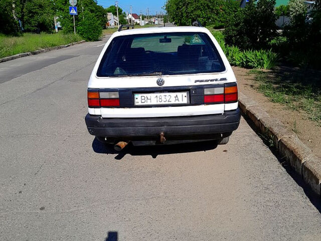 Фольксваген Пассат, объемом двигателя 1.8 л и пробегом 252 тыс. км за 1050 $, фото 1 на Automoto.ua