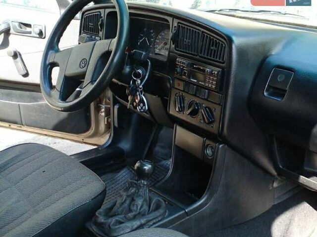 Фольксваген Пассат, объемом двигателя 1.8 л и пробегом 400 тыс. км за 2700 $, фото 1 на Automoto.ua