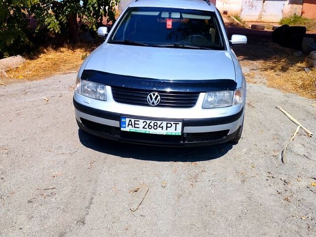 Фольксваген Пассат, объемом двигателя 1.8 л и пробегом 350 тыс. км за 4200 $, фото 1 на Automoto.ua