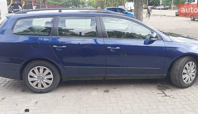 Фольксваген Пассат, объемом двигателя 1.6 л и пробегом 270 тыс. км за 5400 $, фото 1 на Automoto.ua