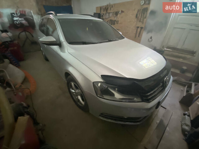 Фольксваген Пассат, объемом двигателя 2 л и пробегом 300 тыс. км за 9800 $, фото 1 на Automoto.ua
