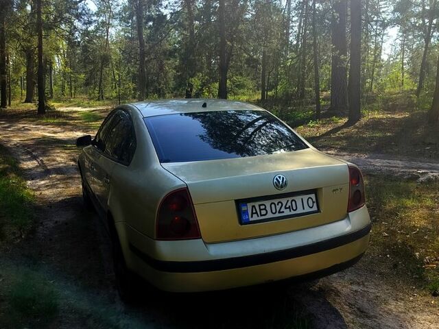 Жовтий Фольксваген Пассат, об'ємом двигуна 1.9 л та пробігом 0 тис. км за 2600 $, фото 1 на Automoto.ua