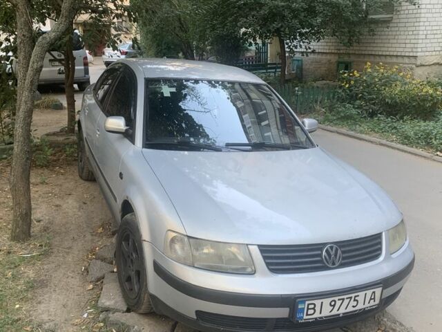 Сірий Фольксваген Пассат, об'ємом двигуна 1.9 л та пробігом 300 тис. км за 2700 $, фото 1 на Automoto.ua
