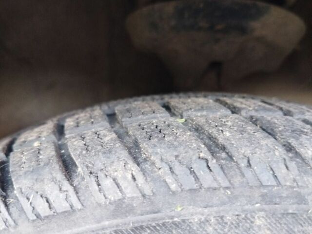 Серый Фольксваген Пассат, объемом двигателя 1.8 л и пробегом 400 тыс. км за 450 $, фото 1 на Automoto.ua