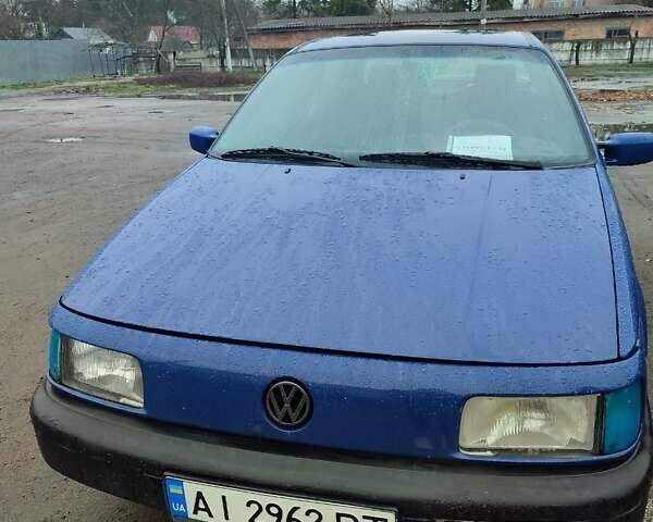 Серый Фольксваген Пассат, объемом двигателя 2 л и пробегом 353 тыс. км за 1800 $, фото 1 на Automoto.ua