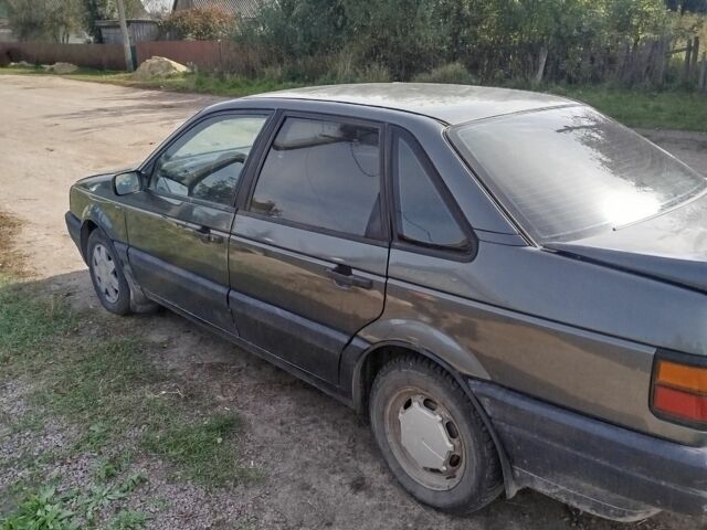 Сірий Фольксваген Пассат, об'ємом двигуна 1.8 л та пробігом 455 тис. км за 1073 $, фото 1 на Automoto.ua