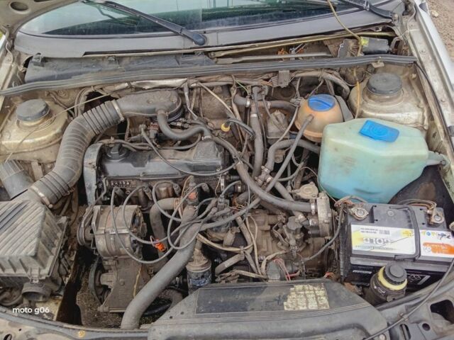 Сірий Фольксваген Пассат, об'ємом двигуна 10 л та пробігом 2 тис. км за 1500 $, фото 1 на Automoto.ua