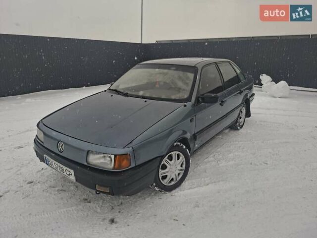 Сірий Фольксваген Пассат, об'ємом двигуна 1.8 л та пробігом 300 тис. км за 850 $, фото 1 на Automoto.ua