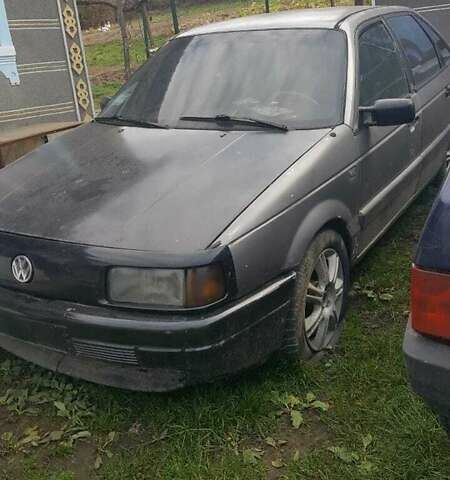 Серый Фольксваген Пассат, объемом двигателя 0 л и пробегом 250 тыс. км за 650 $, фото 1 на Automoto.ua