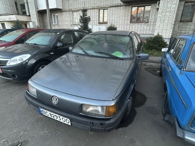 Серый Фольксваген Пассат, объемом двигателя 1.6 л и пробегом 450 тыс. км за 800 $, фото 1 на Automoto.ua