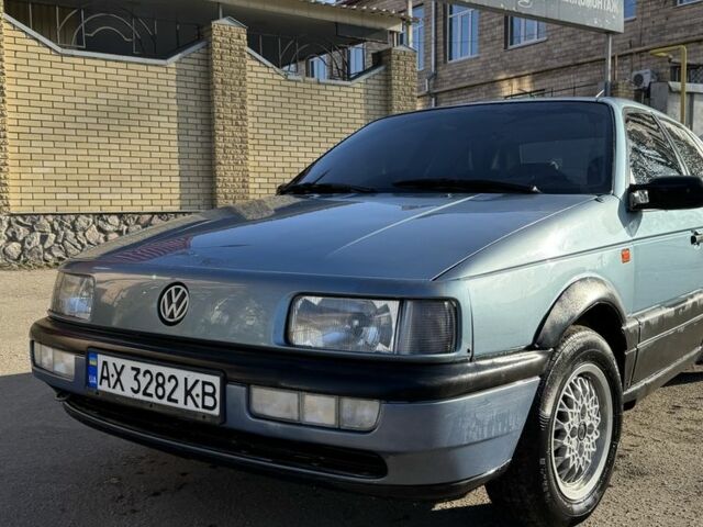 Серый Фольксваген Пассат, объемом двигателя 1.8 л и пробегом 276 тыс. км за 1500 $, фото 1 на Automoto.ua