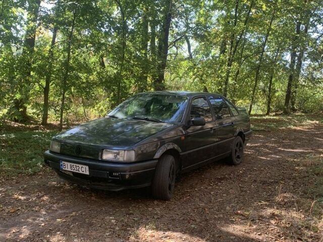 Серый Фольксваген Пассат, объемом двигателя 1.8 л и пробегом 500 тыс. км за 954 $, фото 1 на Automoto.ua