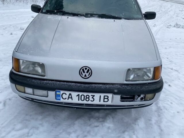 Сірий Фольксваген Пассат, об'ємом двигуна 2 л та пробігом 250 тис. км за 1600 $, фото 1 на Automoto.ua