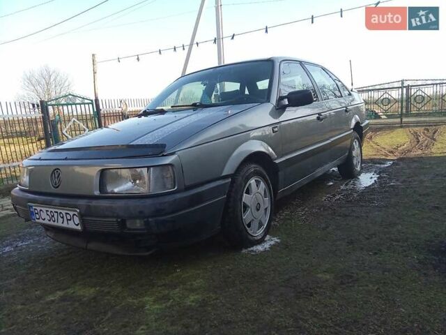 Серый Фольксваген Пассат, объемом двигателя 2 л и пробегом 330 тыс. км за 1500 $, фото 1 на Automoto.ua