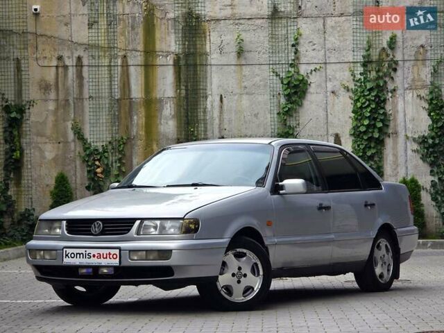 Сірий Фольксваген Пассат, об'ємом двигуна 2 л та пробігом 287 тис. км за 2199 $, фото 1 на Automoto.ua