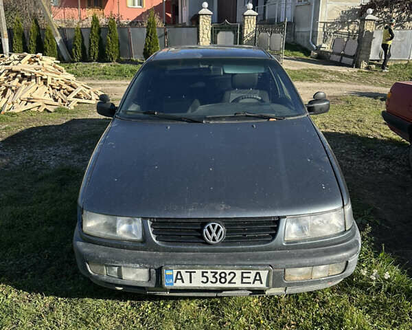 Сірий Фольксваген Пассат, об'ємом двигуна 1.8 л та пробігом 420 тис. км за 1500 $, фото 1 на Automoto.ua