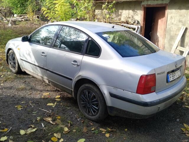 Серый Фольксваген Пассат, объемом двигателя 0 л и пробегом 260 тыс. км за 1430 $, фото 1 на Automoto.ua