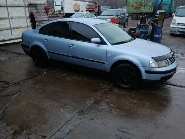 Сірий Фольксваген Пассат, об'ємом двигуна 1.9 л та пробігом 529 тис. км за 2800 $, фото 1 на Automoto.ua