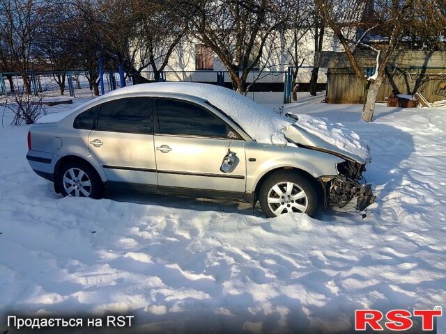 Серый Фольксваген Пассат, объемом двигателя 1.8 л и пробегом 0 тыс. км за 1200 $, фото 1 на Automoto.ua