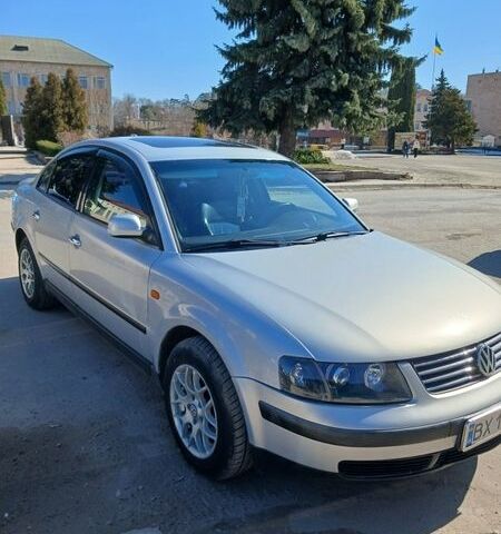Сірий Фольксваген Пассат, об'ємом двигуна 1.6 л та пробігом 426 тис. км за 2400 $, фото 1 на Automoto.ua