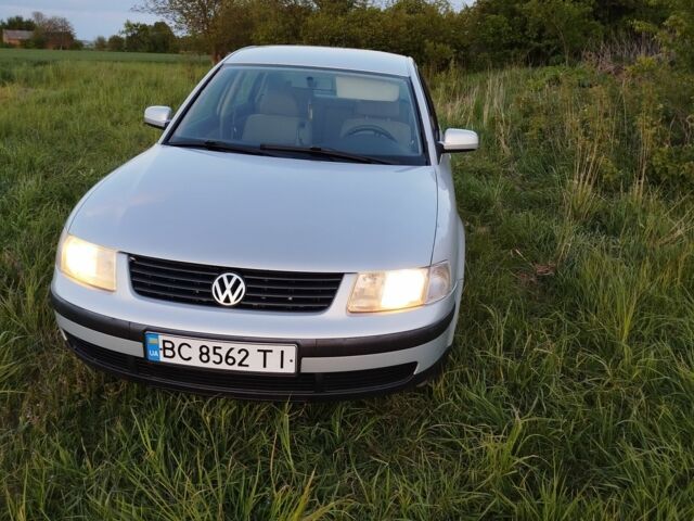 Сірий Фольксваген Пассат, об'ємом двигуна 1.6 л та пробігом 420 тис. км за 3600 $, фото 1 на Automoto.ua