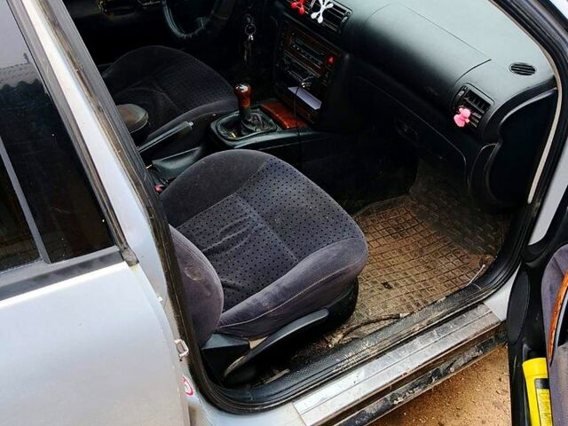 Сірий Фольксваген Пассат, об'ємом двигуна 1.6 л та пробігом 0 тис. км за 1800 $, фото 1 на Automoto.ua