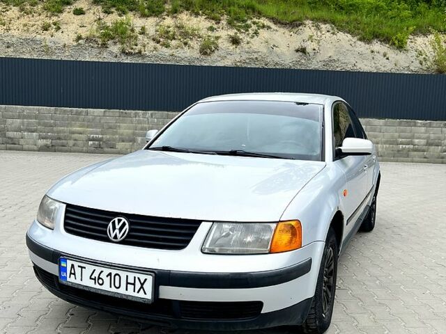 Сірий Фольксваген Пассат, об'ємом двигуна 1.6 л та пробігом 280 тис. км за 3200 $, фото 1 на Automoto.ua