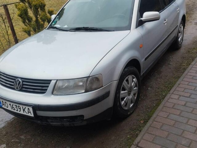 Серый Фольксваген Пассат, объемом двигателя 1.6 л и пробегом 294 тыс. км за 3200 $, фото 1 на Automoto.ua