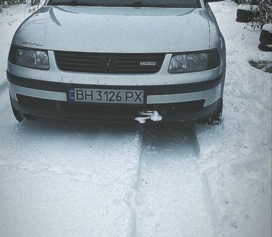 Серый Фольксваген Пассат, объемом двигателя 1.9 л и пробегом 3 тыс. км за 4400 $, фото 1 на Automoto.ua