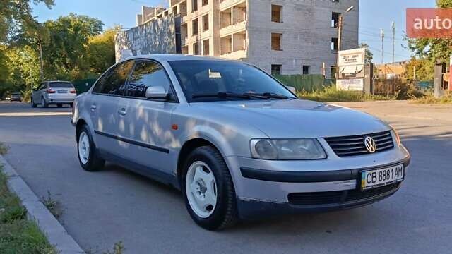 Серый Фольксваген Пассат, объемом двигателя 1.8 л и пробегом 352 тыс. км за 3300 $, фото 1 на Automoto.ua