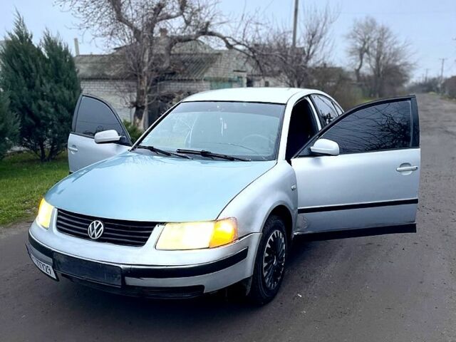 Серый Фольксваген Пассат, объемом двигателя 1.8 л и пробегом 111 тыс. км за 1800 $, фото 1 на Automoto.ua