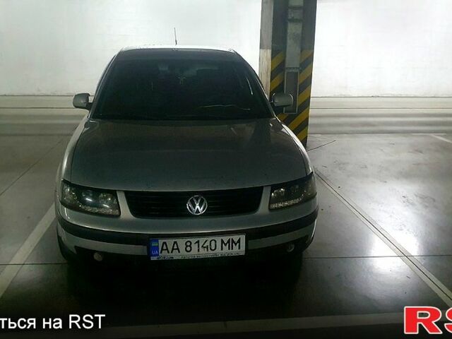 Серый Фольксваген Пассат, объемом двигателя 1.9 л и пробегом 437 тыс. км за 4500 $, фото 1 на Automoto.ua