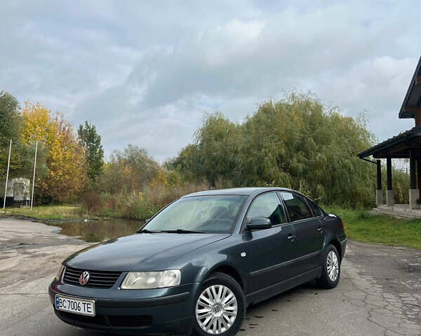 Сірий Фольксваген Пассат, об'ємом двигуна 1.78 л та пробігом 306 тис. км за 3700 $, фото 1 на Automoto.ua