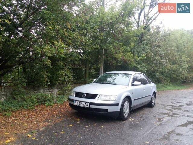 Серый Фольксваген Пассат, объемом двигателя 1.6 л и пробегом 377 тыс. км за 3000 $, фото 1 на Automoto.ua