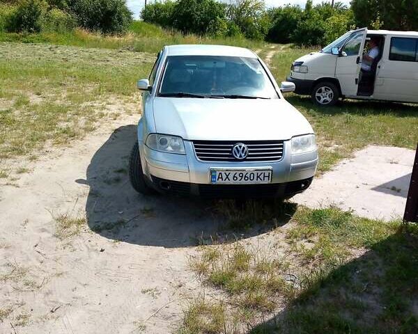 Серый Фольксваген Пассат, объемом двигателя 1.6 л и пробегом 250 тыс. км за 4800 $, фото 1 на Automoto.ua