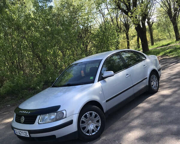 Сірий Фольксваген Пассат, об'ємом двигуна 1.78 л та пробігом 241 тис. км за 3900 $, фото 1 на Automoto.ua