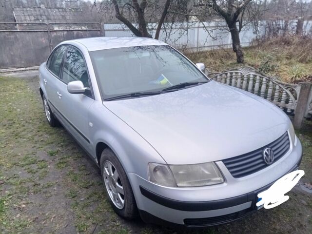 Серый Фольксваген Пассат, объемом двигателя 1 л и пробегом 203 тыс. км за 4300 $, фото 1 на Automoto.ua