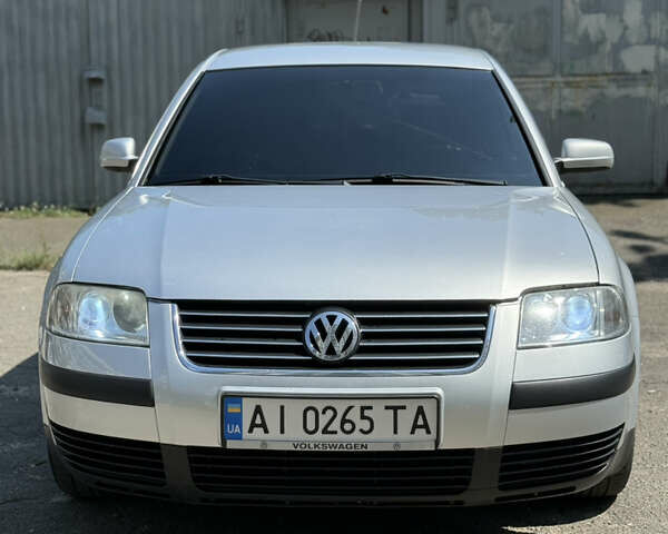 Серый Фольксваген Пассат, объемом двигателя 1.6 л и пробегом 290 тыс. км за 5300 $, фото 1 на Automoto.ua